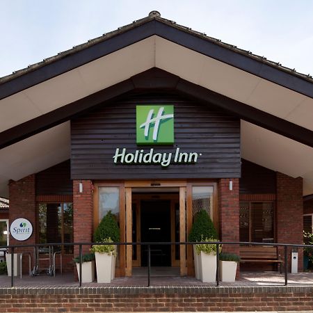 Holiday Inn Guildford By Ihg Exterior foto